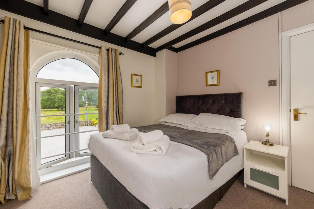 Bower House 3*